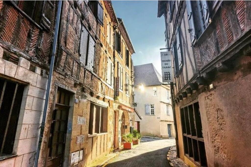 Appartement Au Coeur Du Centre Historique 贝尔热拉克 外观 照片